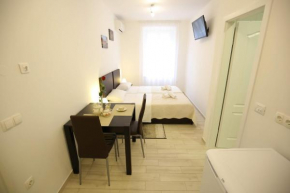 Отель Sites of Zadar Apartments  Задар